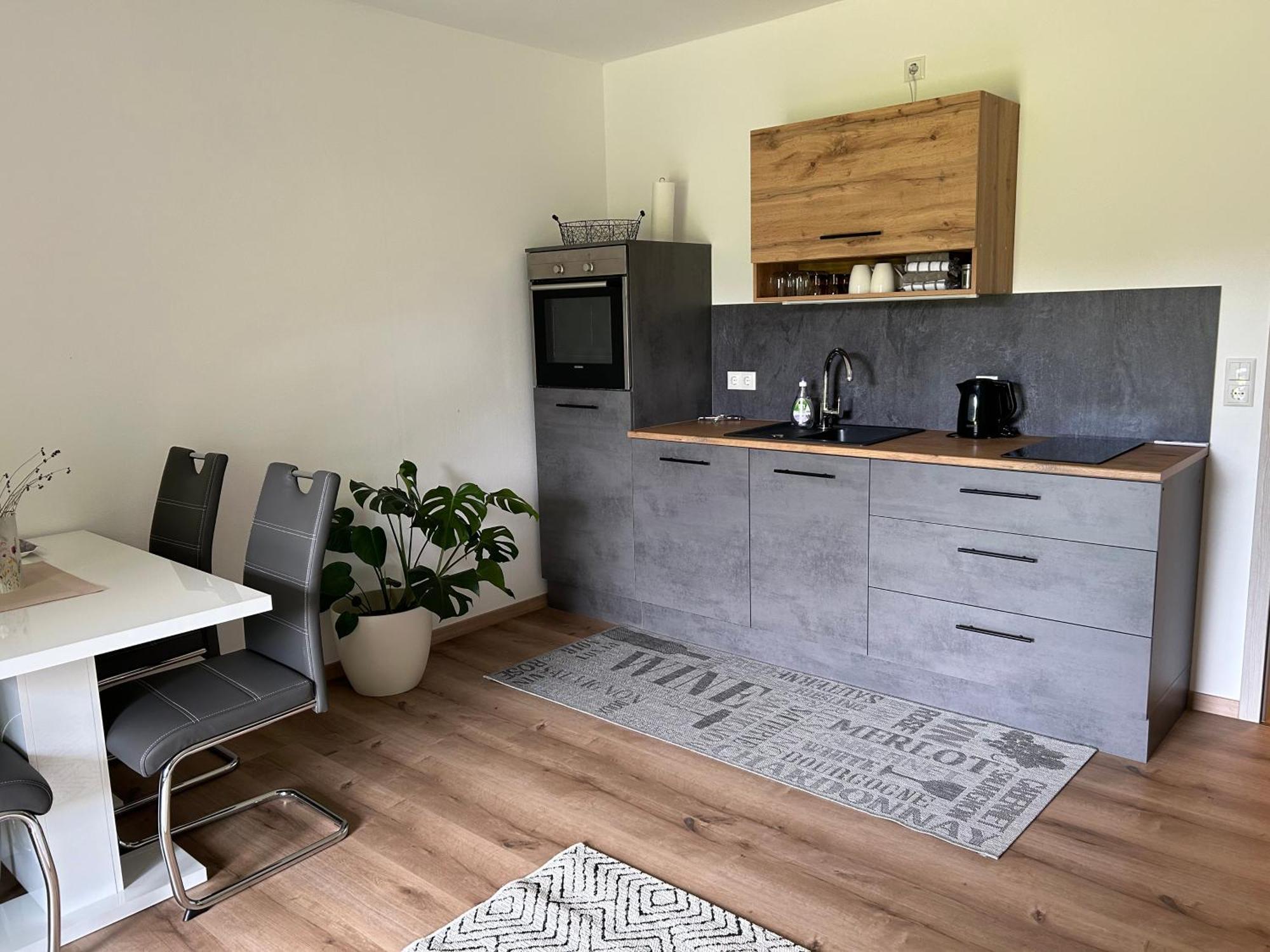 Ruhige Ferienwohnung Mit Terrasse Fuer 2 Personen Vohenstrauss Εξωτερικό φωτογραφία