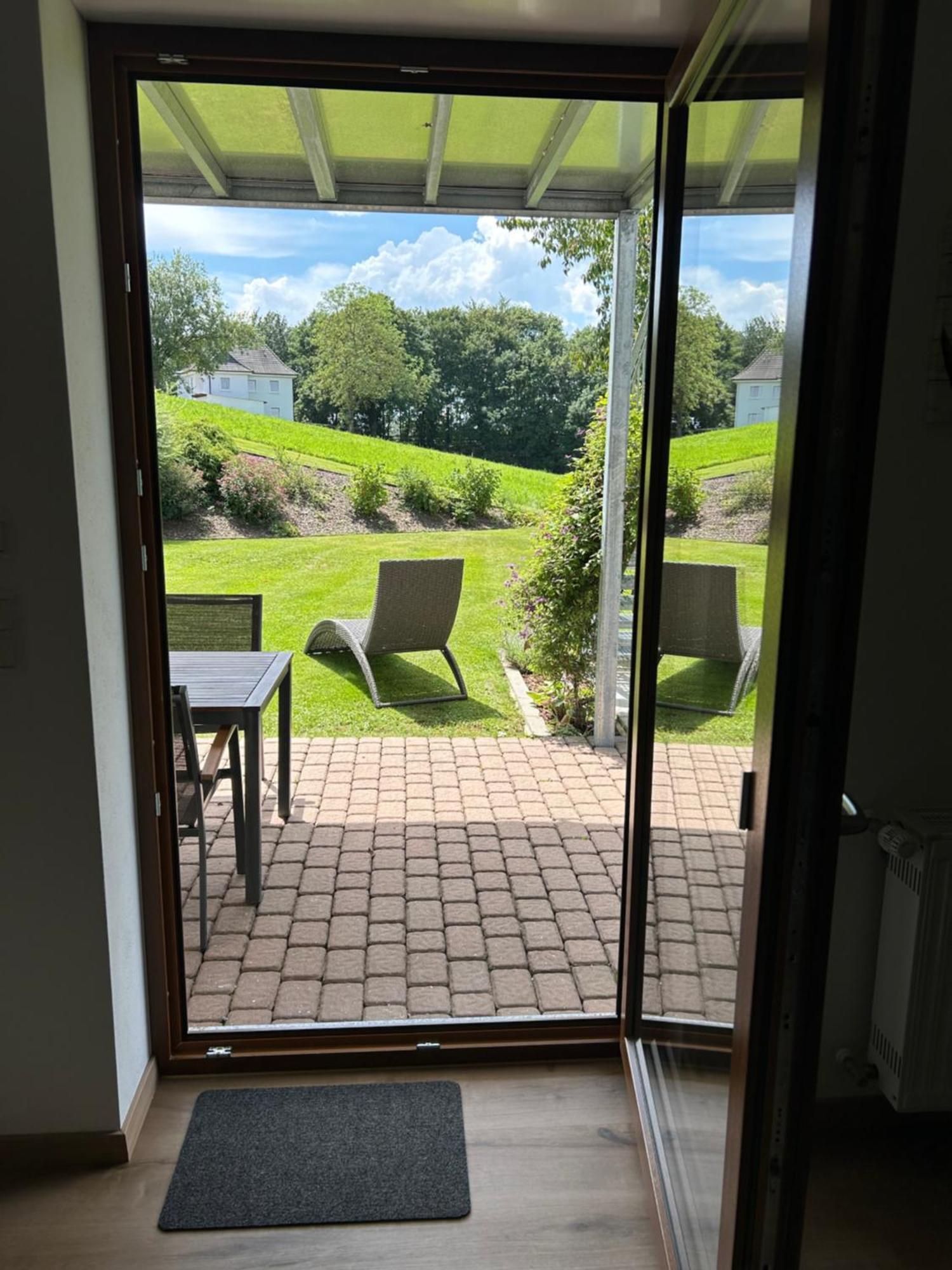 Ruhige Ferienwohnung Mit Terrasse Fuer 2 Personen Vohenstrauss Εξωτερικό φωτογραφία