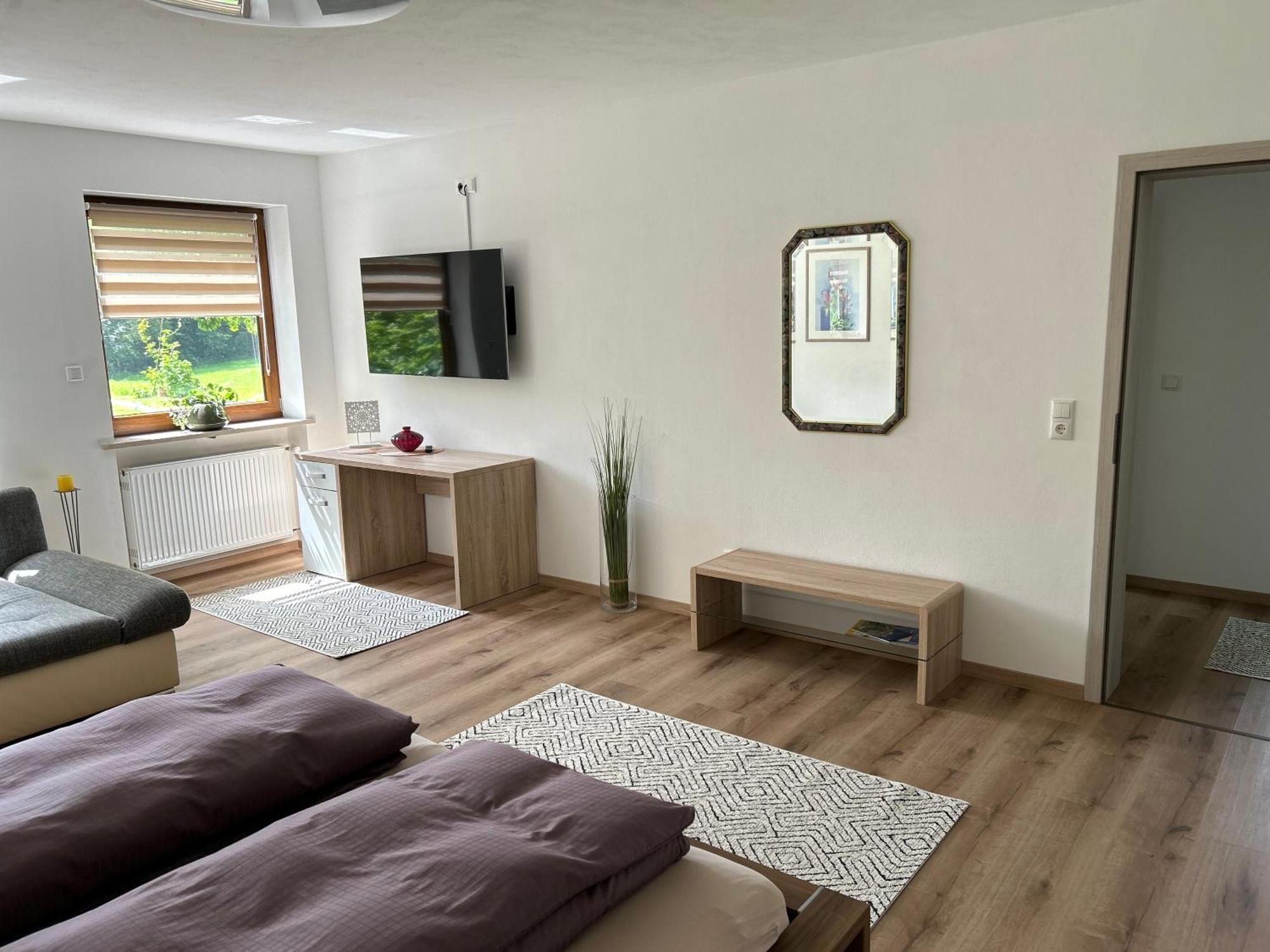 Ruhige Ferienwohnung Mit Terrasse Fuer 2 Personen Vohenstrauss Εξωτερικό φωτογραφία